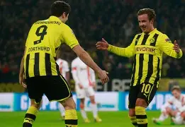 关于多特蒙德主场大捷，球员赛后激动庆祝胜利，开始本站一种.的信息开云·体育app中国