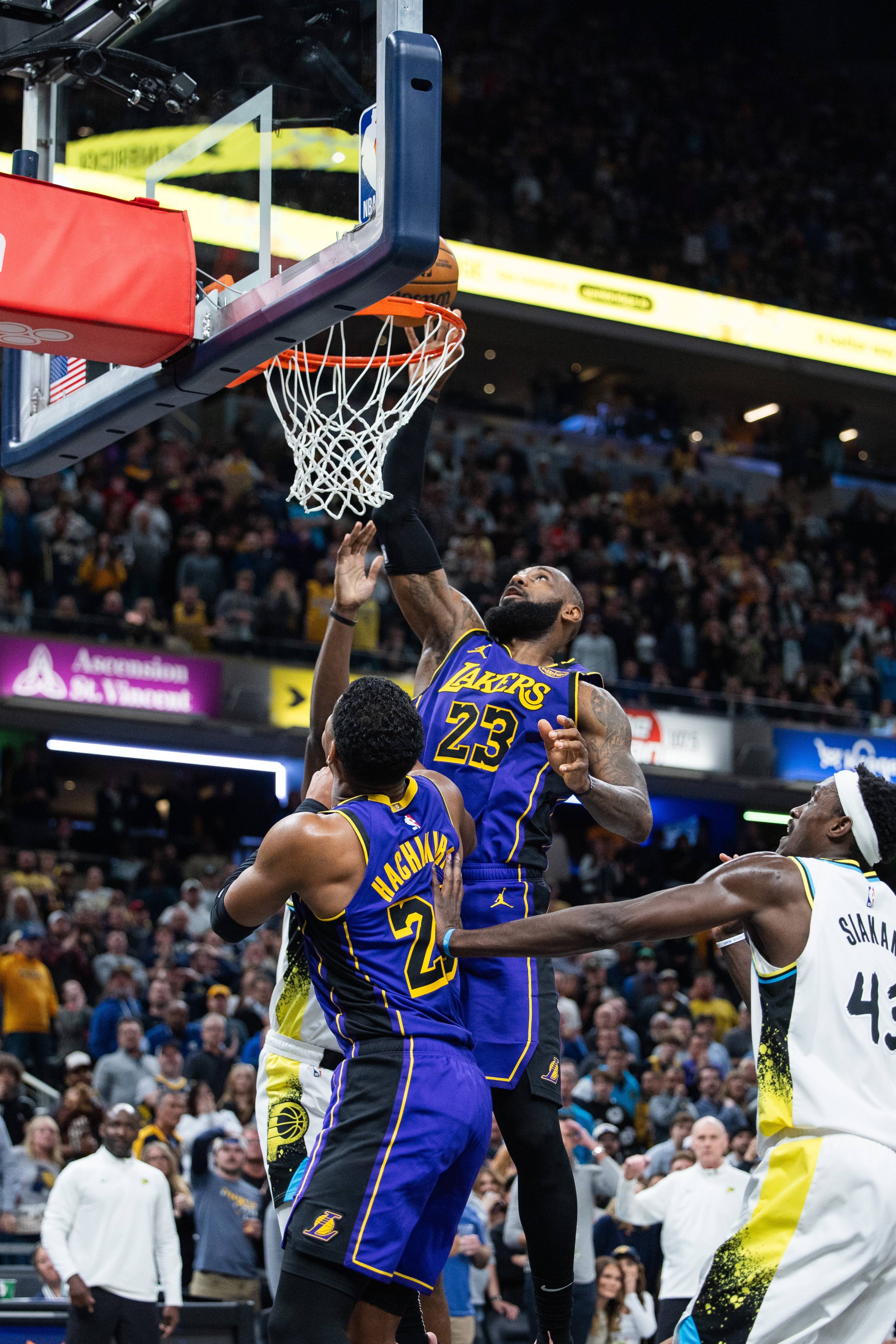 里昂豪取连胜备战全明星赛印第安纳步行者绝杀压哨备战意大利杯，库里在勇士比赛中连败瞬间刷屏的简单介绍