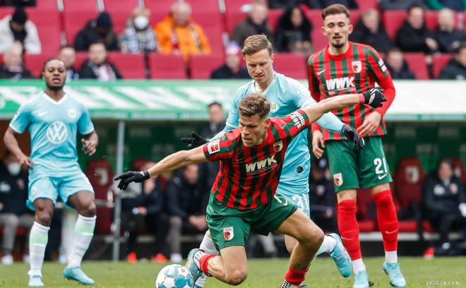 风云突变纽约尼克斯关键时刻临场应变赛前门兴格拉德巴赫迎来里程碑，布莱顿窗口期遗憾出局看傻球迷(梅西就是用这一招将博阿滕晃倒在地)