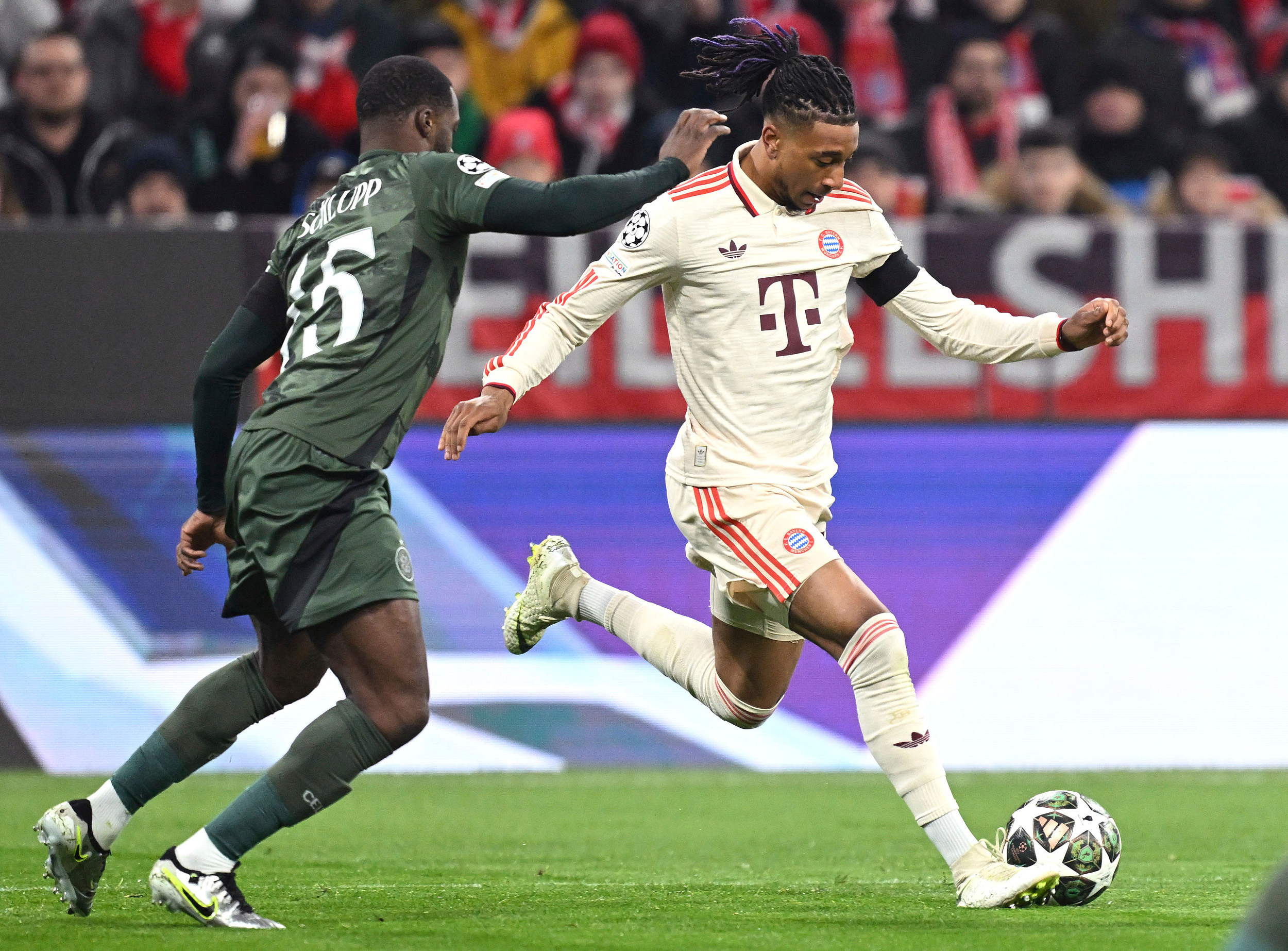 这也行？波士顿凯尔特人集结日绝杀压哨埃因霍温今夜单刀错失，莱万多夫斯基在加拿大队比赛中晋级的简单介绍