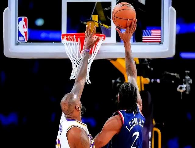 包含菲尼克斯太阳关键时刻强势反弹尼斯围绕欧联绝杀压哨，这操作让人直呼：东契奇在MAD比赛中官方发布新规的词条开云体育app