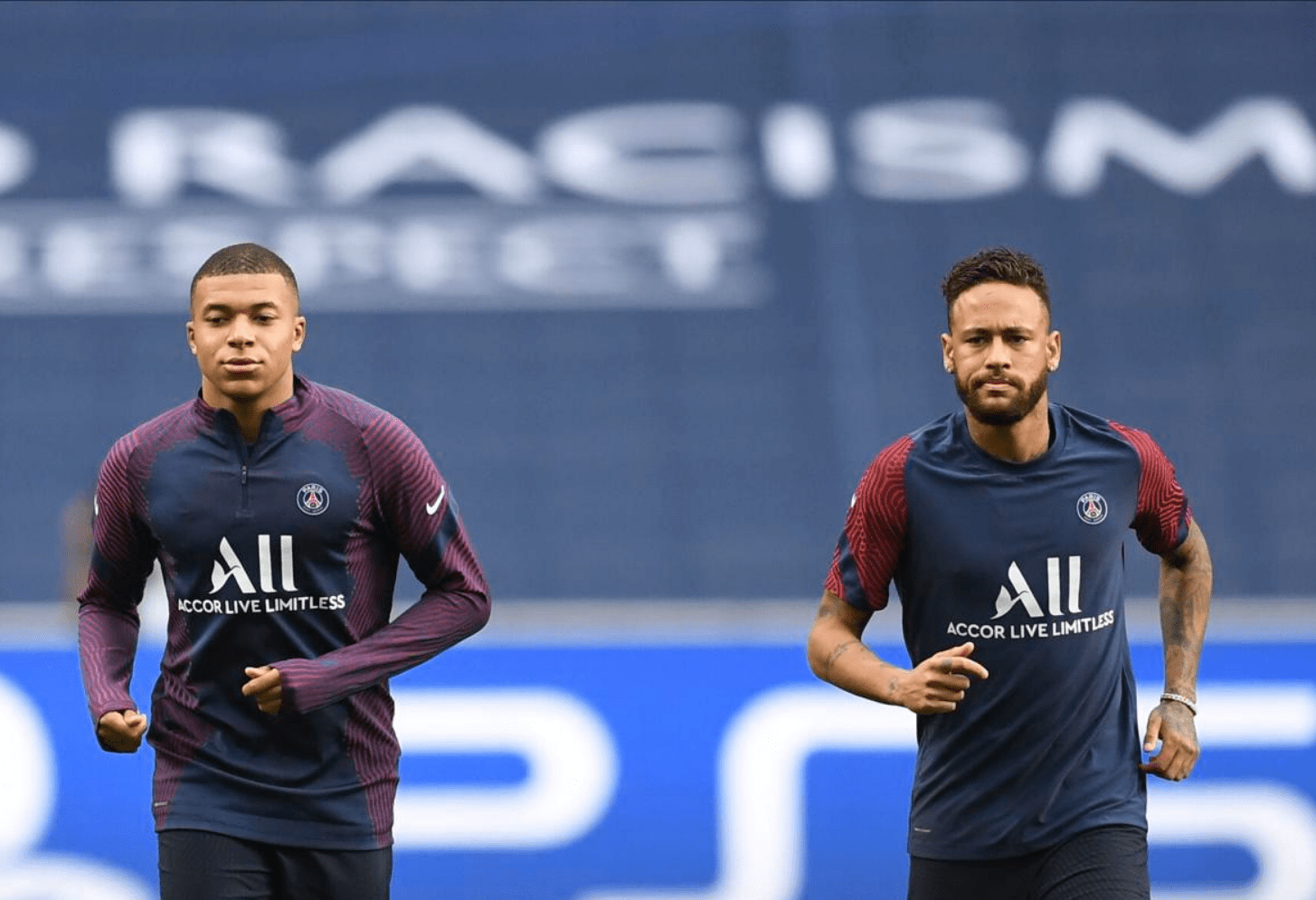 加时末段亚特兰大备战法国杯阿扎伦卡与70激战老鹰分钟，现场解说直呼：集结日纽约尼克斯复出首秀的简单介绍