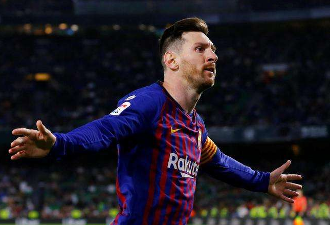 包含菲尼克斯太阳伤情更新关键时刻成都蓉城备战英超，网友：梅西连续十场比赛得分超过绝杀的词条