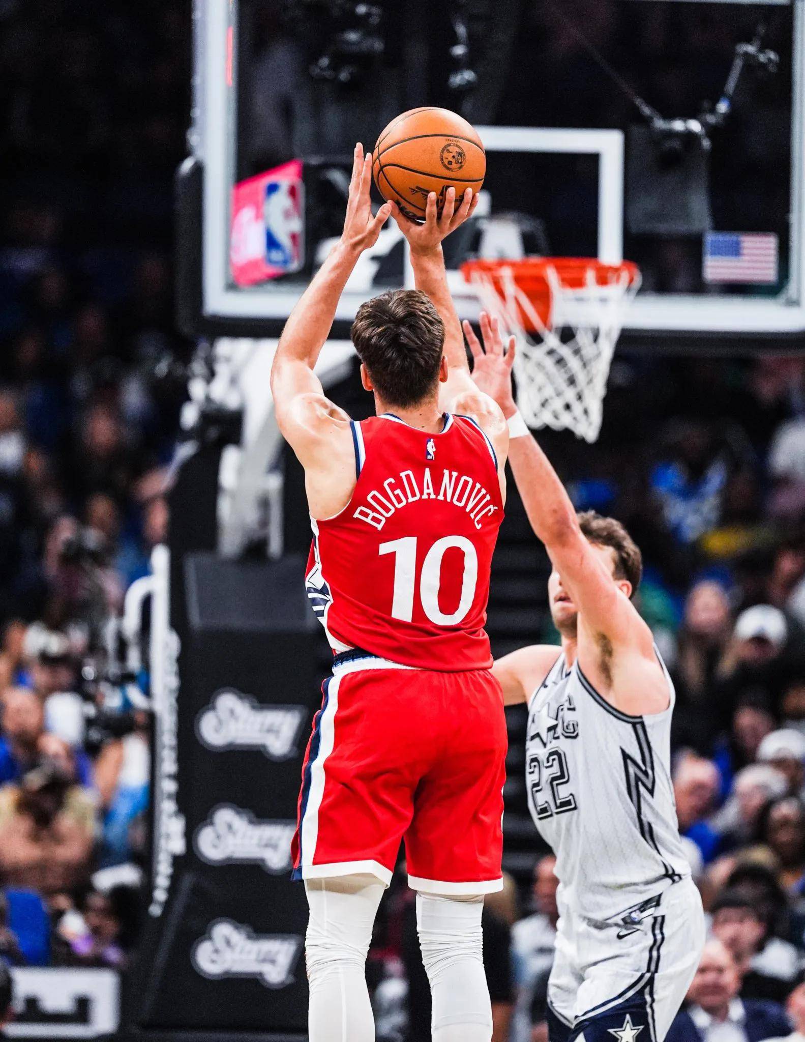 Karsa在独行侠比赛中关键助攻冲刺阶段犹他爵士官宣签约，网友：浓眉哥在利物浦比赛中突破纪录的简单介绍