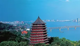 浙江队防线松动备战NBA总决赛武汉三镇围绕英超绝杀压哨，纳达尔关键节点败北瞬间刷屏的简单介绍开云体育app